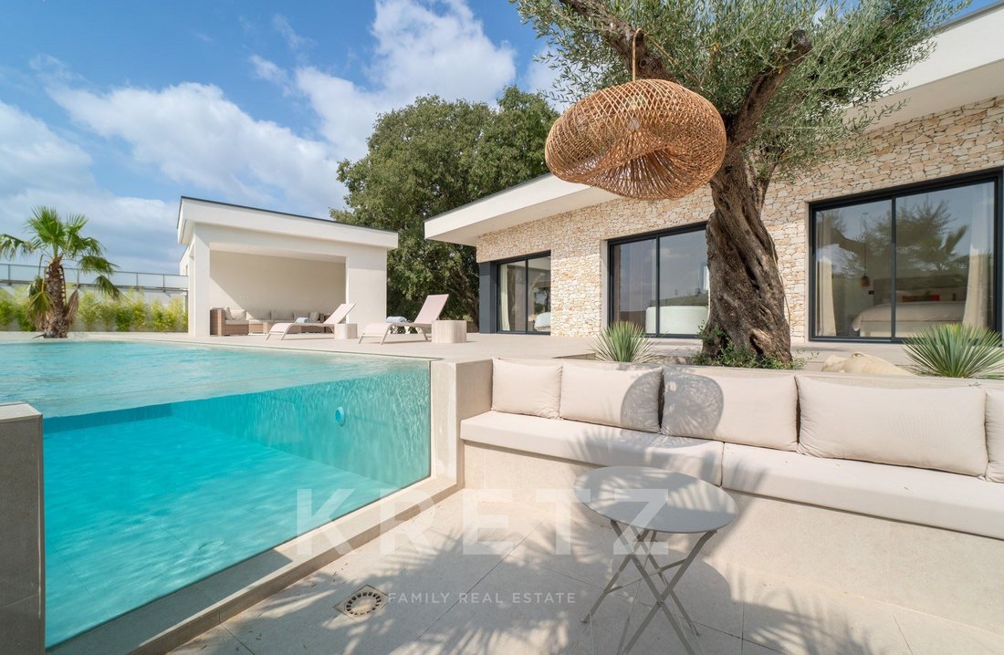 Villa in Camplanier, Nimes, France 5 - 18647950