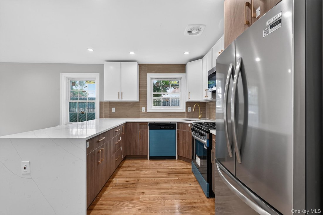 House in New York, New York, United States 3 - 18645969