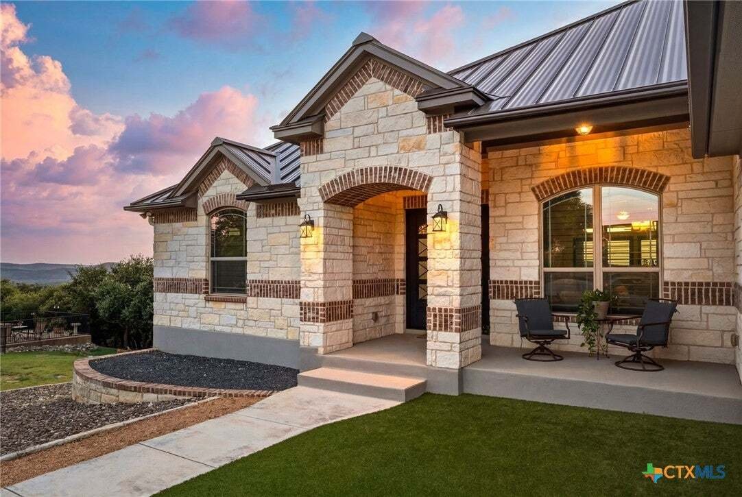 House in San Antonio, Texas, United States 1 - 18645611