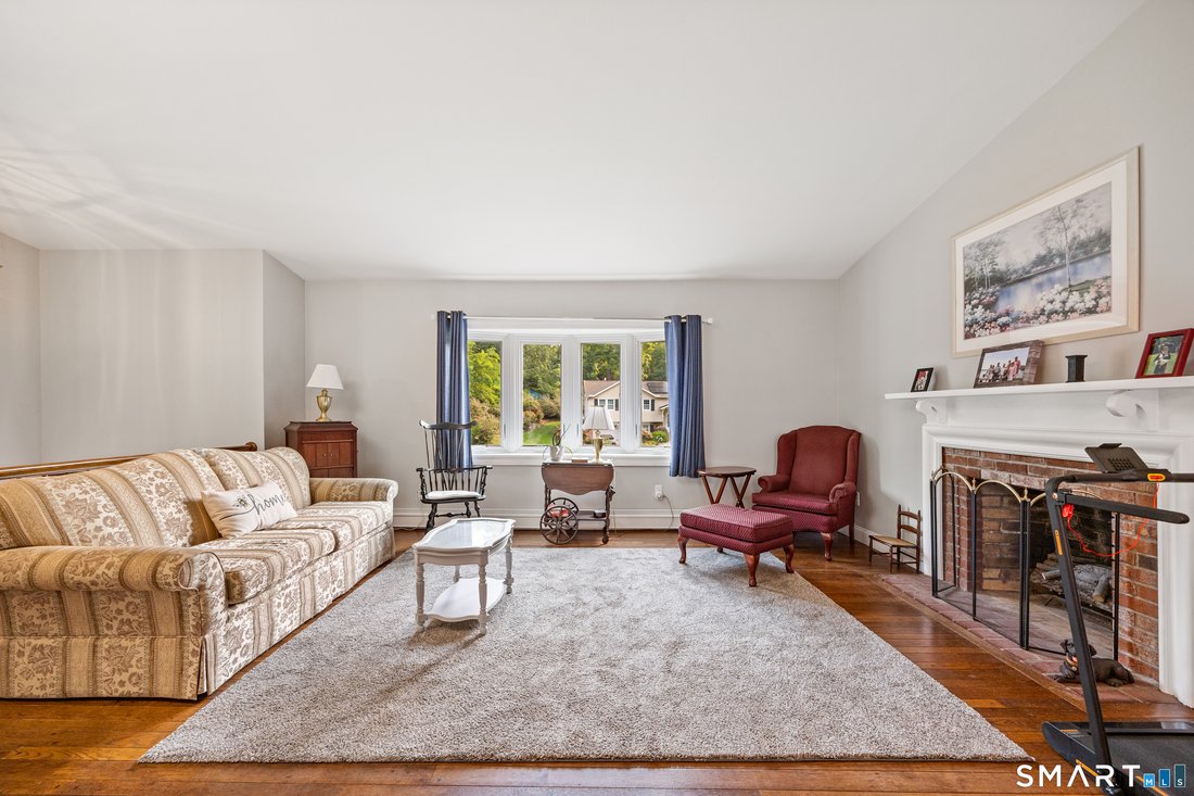 House in Cheshire, Connecticut, United States 4 - 18647473