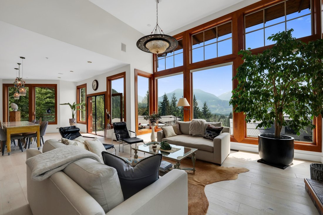 House in Squamish, British Columbia, Canada 5 - 18642888