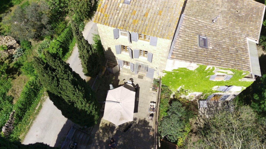 House in Cornillon-Confoux, Provence-Alpes-Côte d'Azur, France 1 - 18447767
