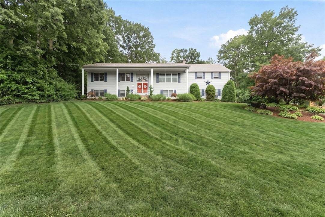 House in Woonsocket, Rhode Island, United States 1 - 18647378