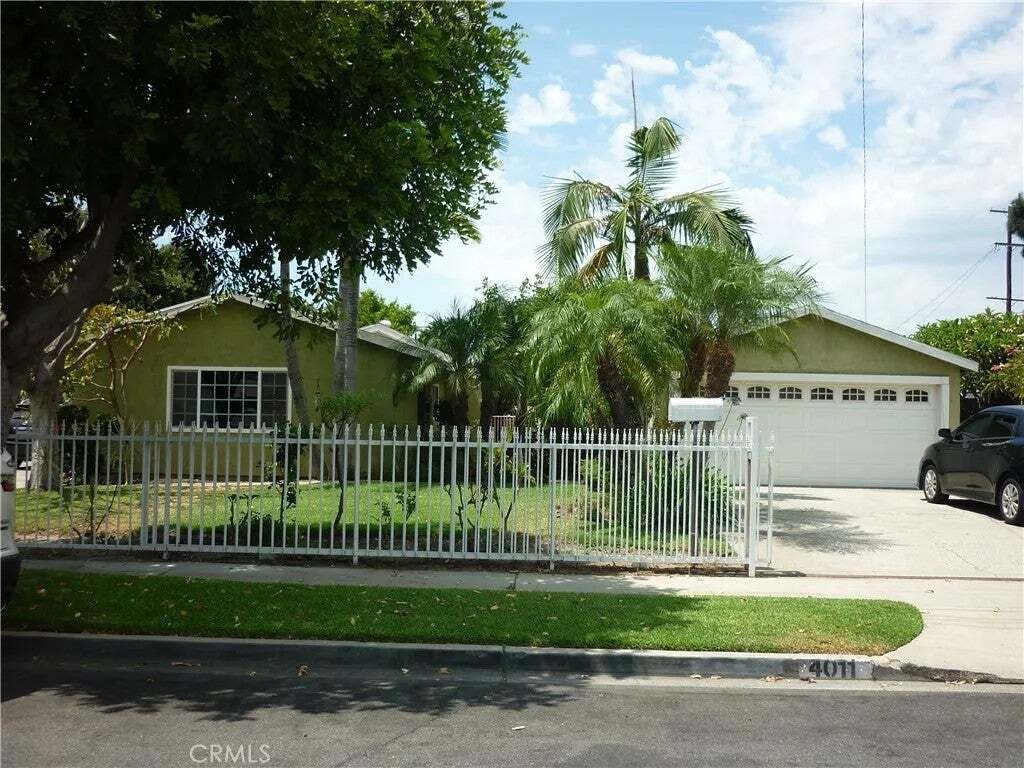 Condo in El Monte, California, United States 1 - 18646525