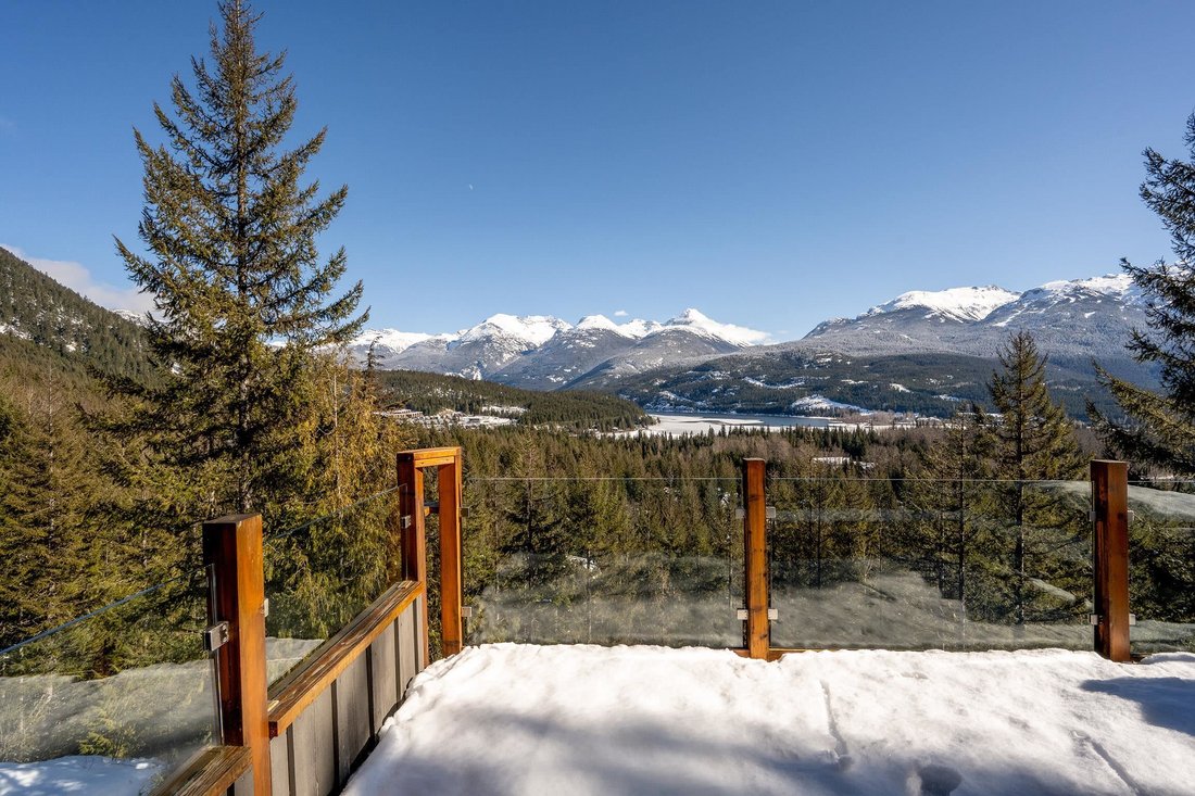 House in Whistler, British Columbia, Canada 3 - 18643019