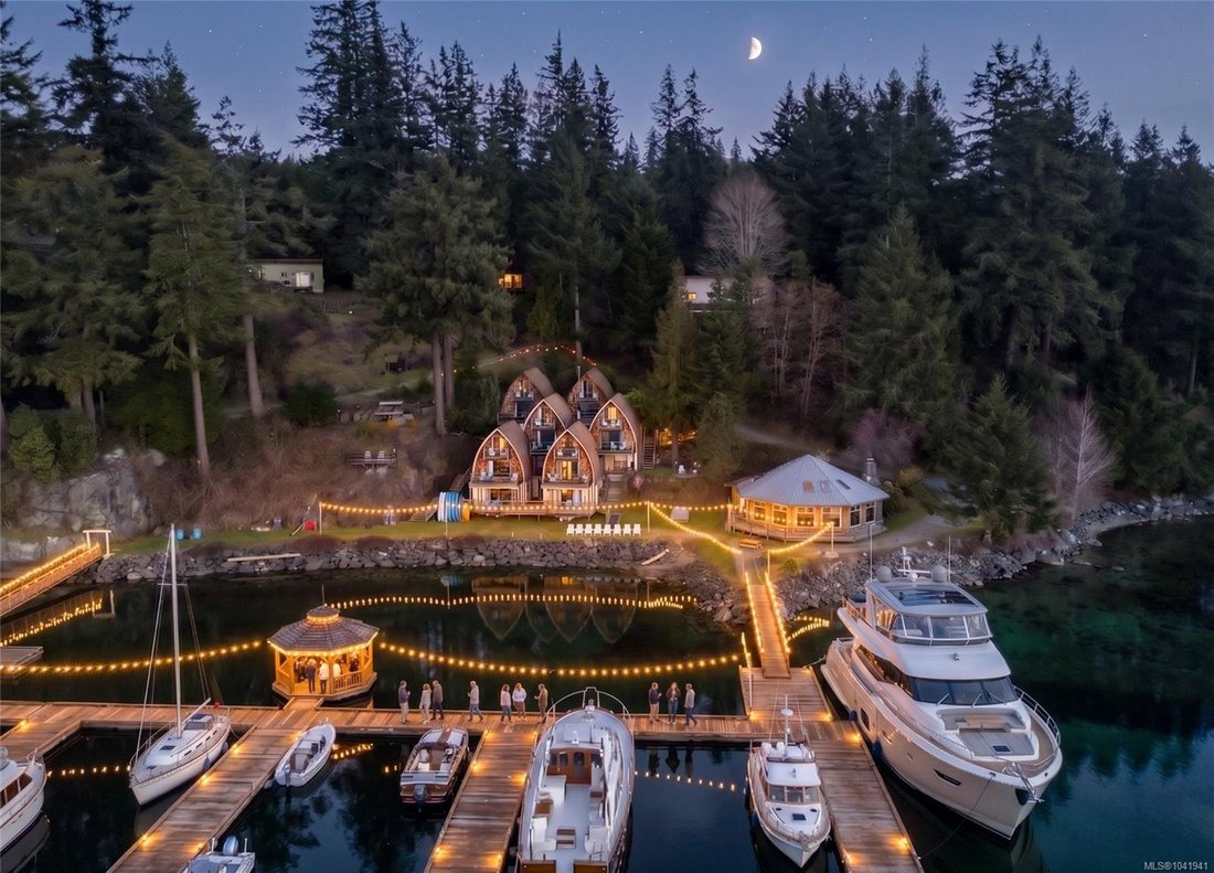 Land in Heriot Bay, British Columbia, Canada 4 - 18643598