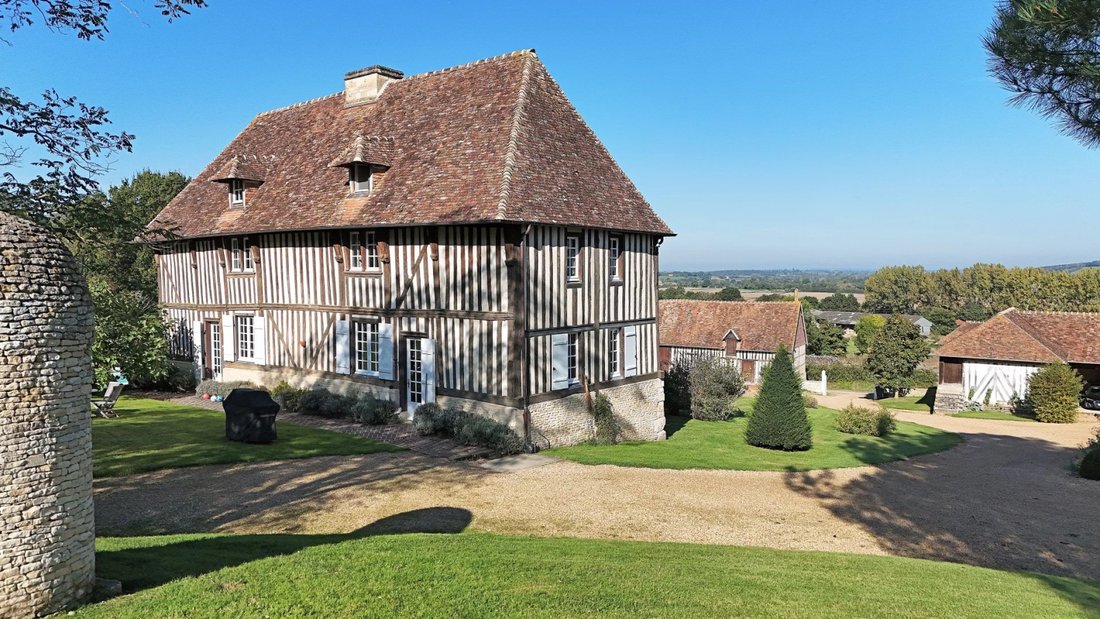 Castle in L'Oudon, Saint-Pierre-en-Auge, France 3 - 18646339