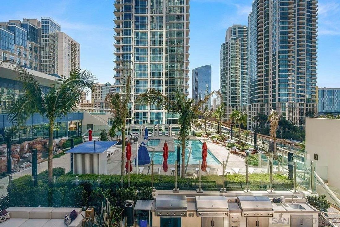 Condo in San Diego, California, United States 1 - 18646516