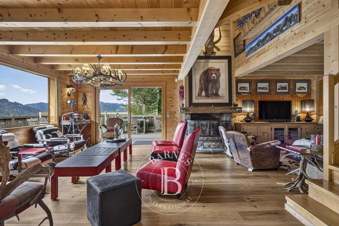 Chalet in La Clusaz, Auvergne-Rhône-Alpes, France 2 - 18643808