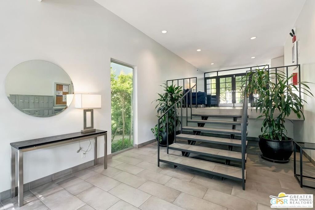 Condo in Los Angeles, California, United States 3 - 18642989