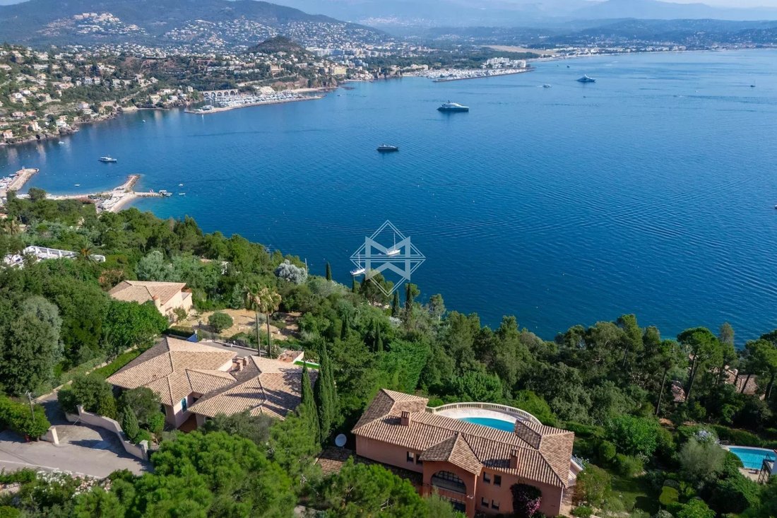 Villa in Arrondissement of Grasse, Provence-Alpes-Côte d'Azur, France 3 - 18644589