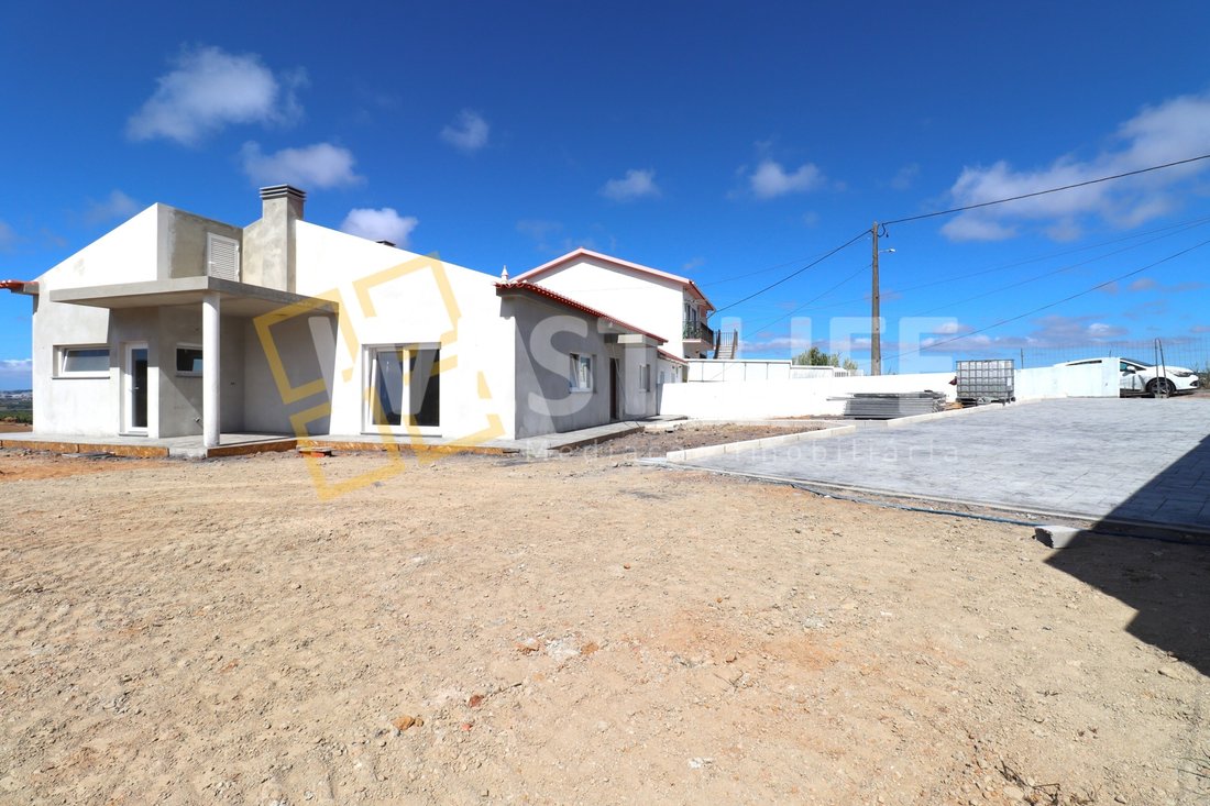House in Encarnacao, Lisbon, Portugal 3 - 18077004
