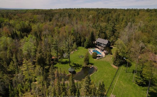 Maison à Springwater, Ontario, Canada 1