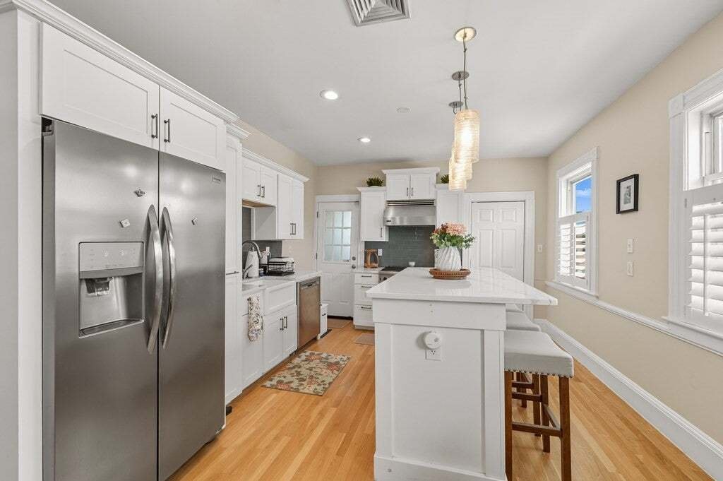 Condo in Boston, Massachusetts, United States 5 - 18647375