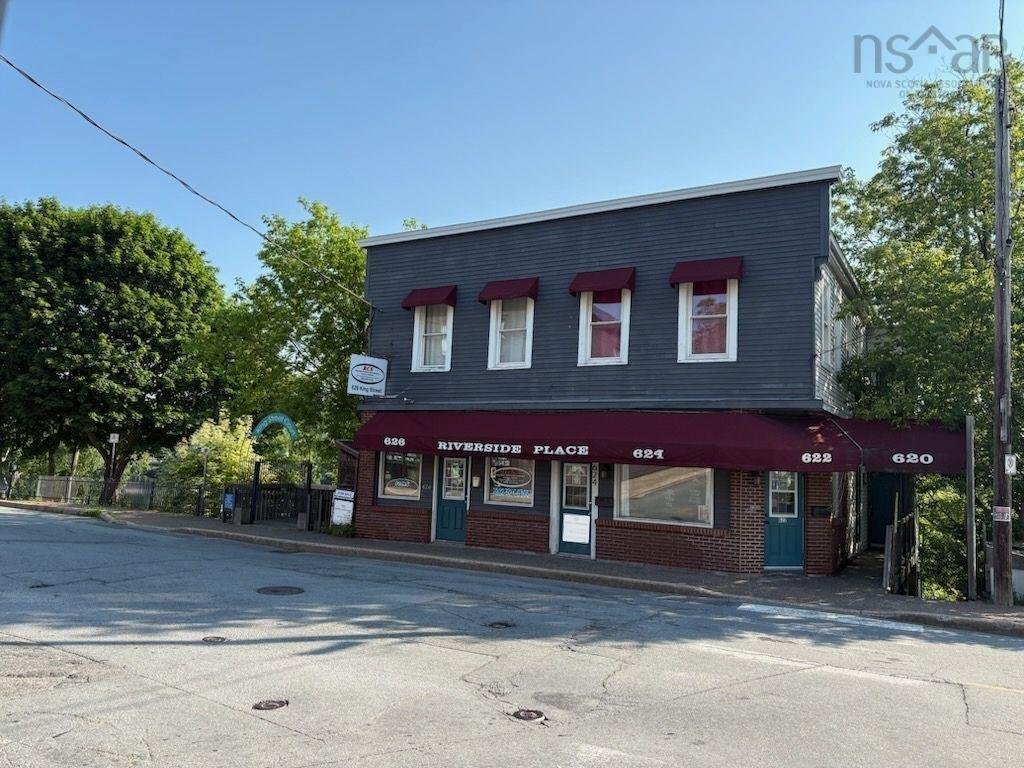 Bridgewater, Nova Scotia, Canada 1 - 16758545