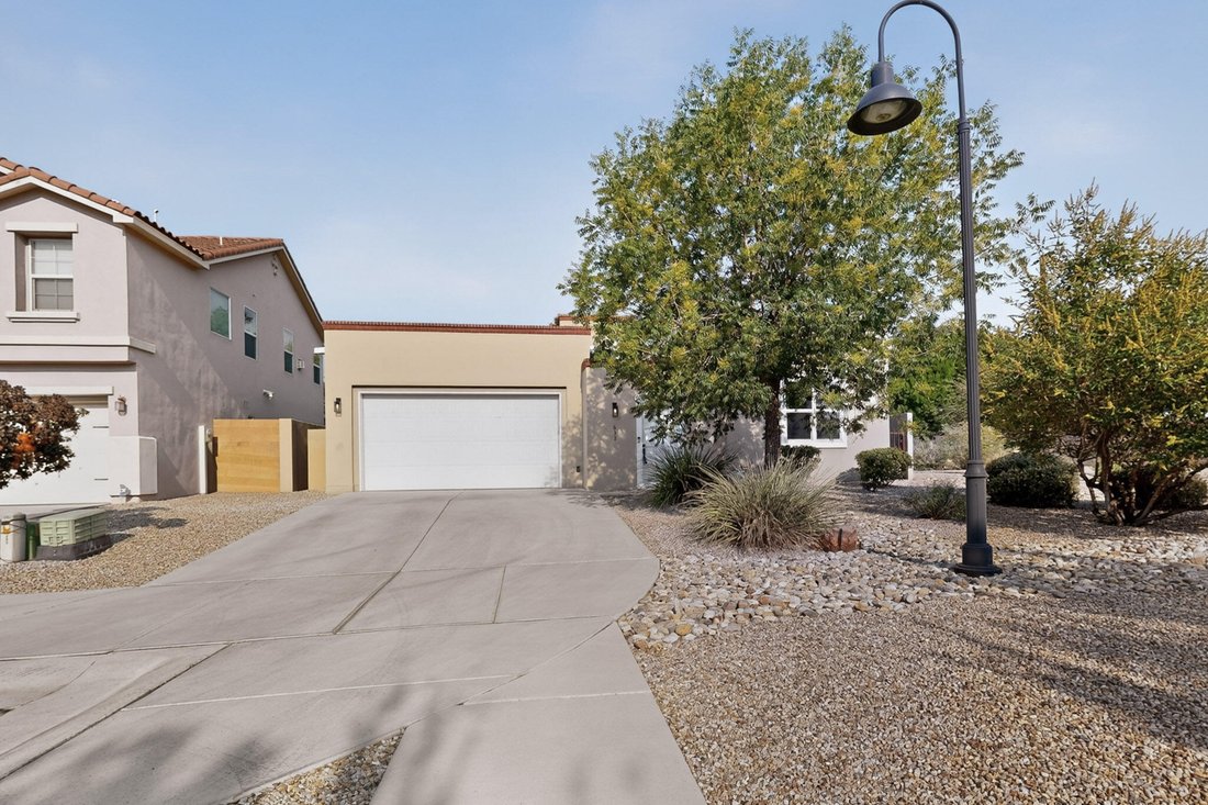 House in Albuquerque, New Mexico, United States 5 - 18645678