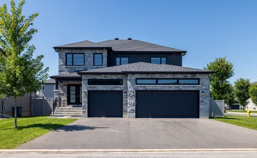 House in Russell, Ontario, Canada 1