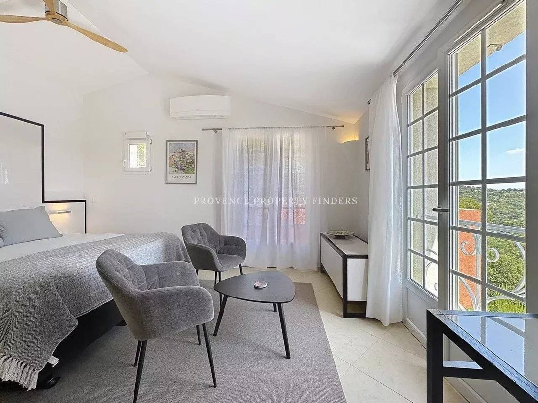 House in Entrecasteaux, Provence-Alpes-Côte d'Azur, France 5 - 16913227