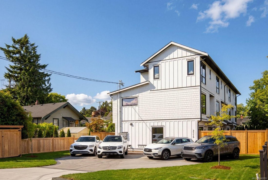 Townhouse in Oak Bay, British Columbia, Canada 3 - 18643378