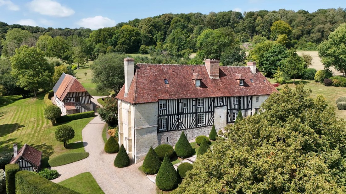 Castle in Livarot-Pays-d'Auge, Normandy, France 5 - 18646284
