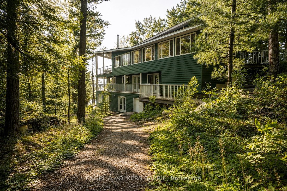 House in Muskoka Lakes, Ontario, Canada 3 - 18642943