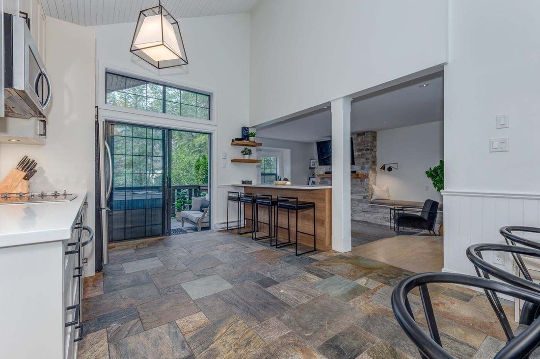 Condo in Whistler, British Columbia, Canada 4 - 18643183