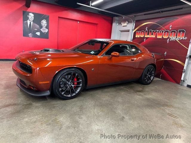 Dodge Challenger in Calverton, NY, United States 5 - 18645720