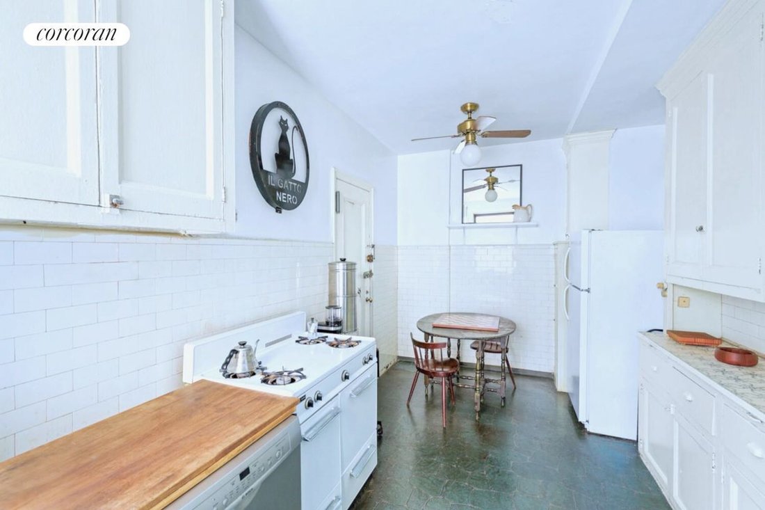 Co Op in New York, New York, United States 3 - 18645133