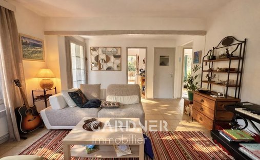 Villa in Ganteaume, Aubagne, France 1