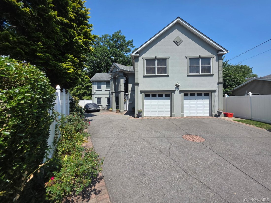 House in West Hempstead, New York, United States 2 - 16980566