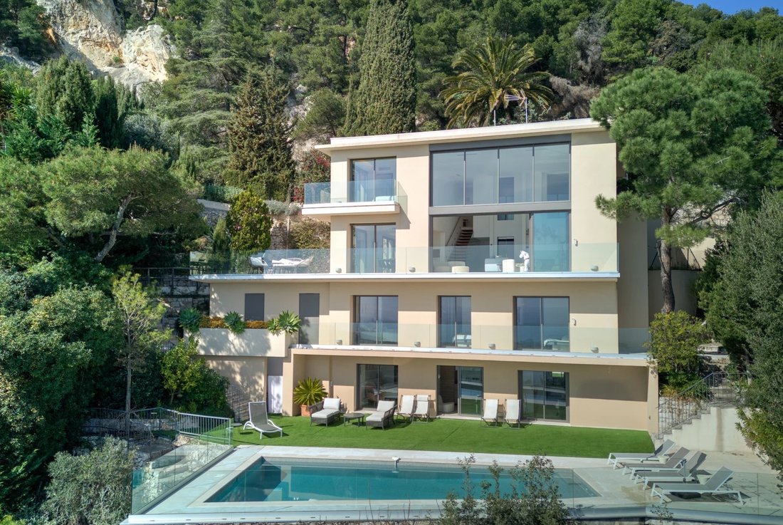 Villa in Villefranche-sur-Mer, Provence-Alpes-Côte d'Azur, France 3 - 18644230