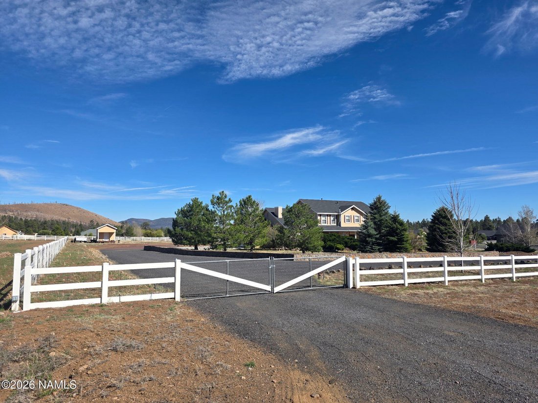 House in Flagstaff, Arizona, United States 4 - 18645627
