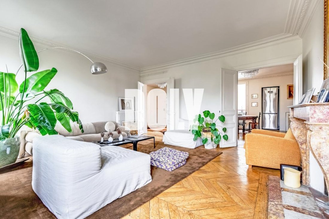 Apartment in Chateau d'Eau-Lancry, Paris 10e Arrondissement, Paris 3 - 18645665