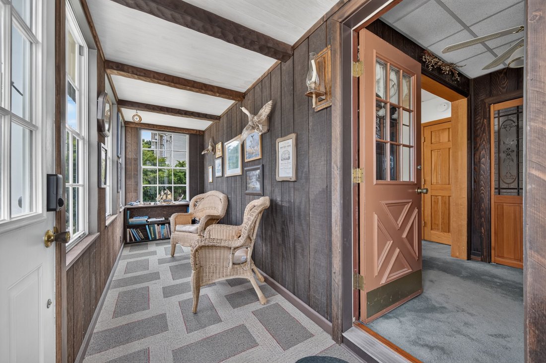 House in Islip, New York, United States 5 - 18539104