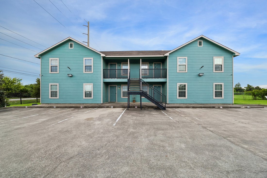 House in Baytown, Texas, United States 2 - 18648616