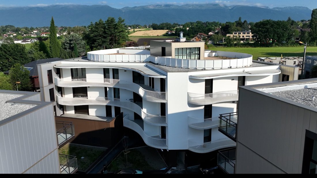 Apartment in Ferney-Voltaire, Auvergne-Rhône-Alpes, France 1 - 16827737