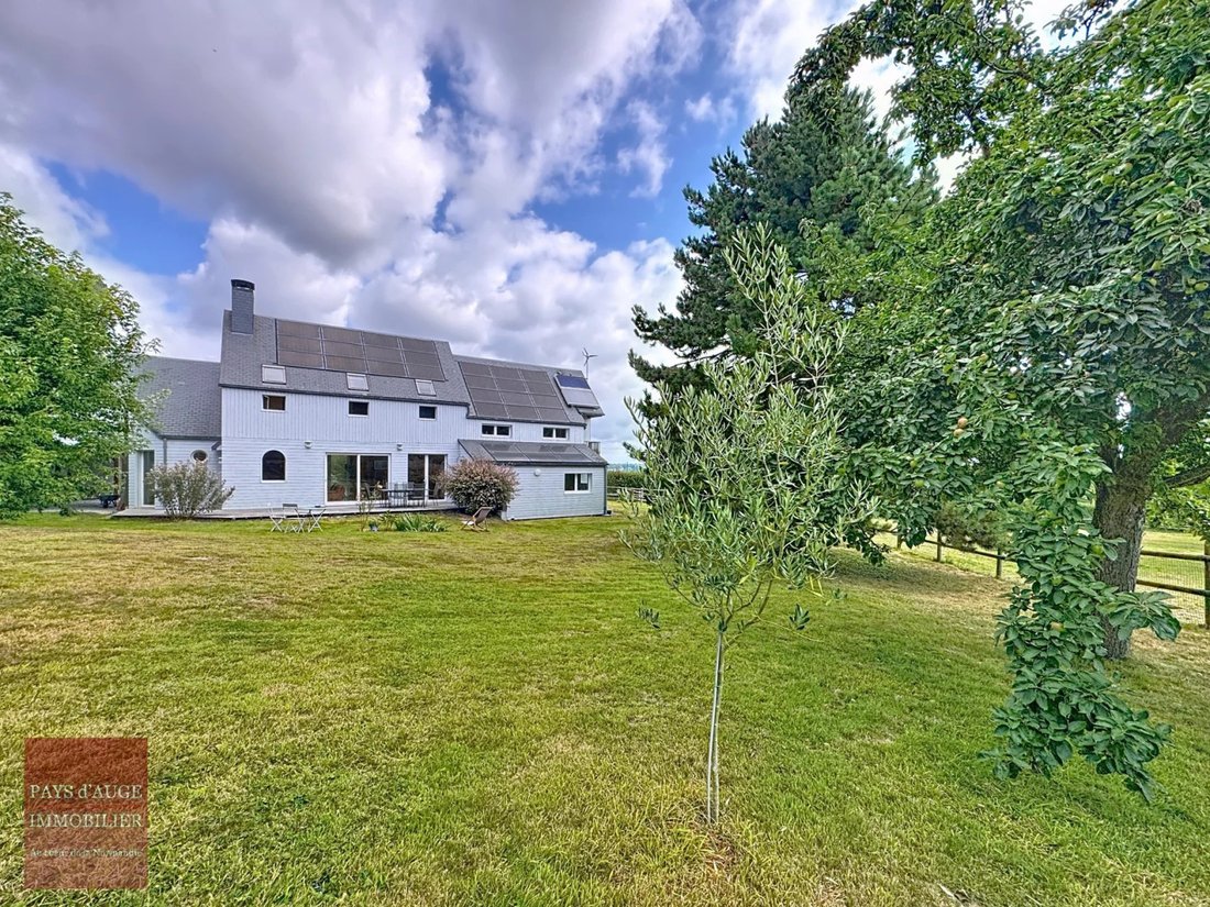 House in Livarot-Pays-d'Auge, Normandy, France 5 - 18646582