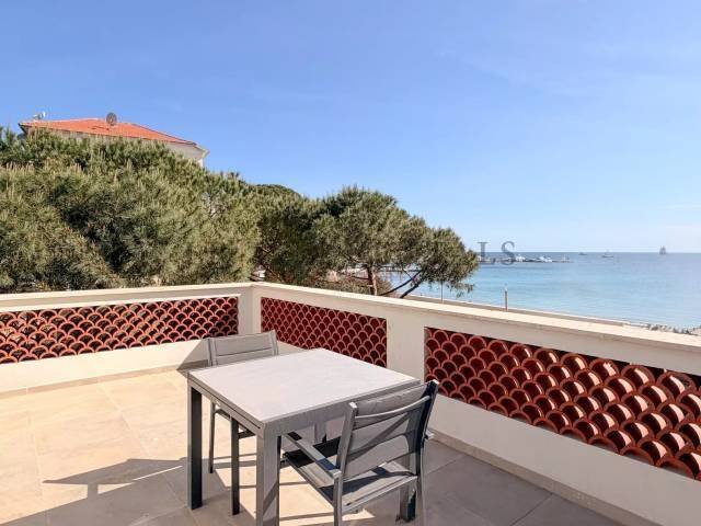 House in Fontmerle, Antibes, France 2 - 17078752