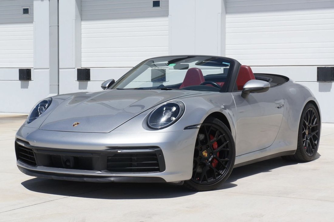Cabriolet in Opa Locka, FL, United States 5 - 18644434