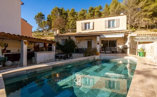 Maison à Saint-Zacharie, Provence-Alpes-Côte d'Azur, France 1