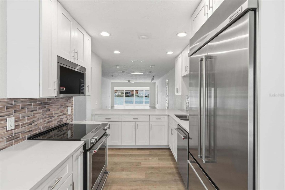 Townhouse in Madeira Beach, Florida, United States 4 - 18643430