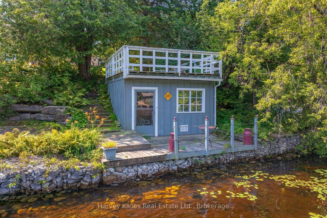 House in Huntsville, Ontario, Canada 3 - 18648432