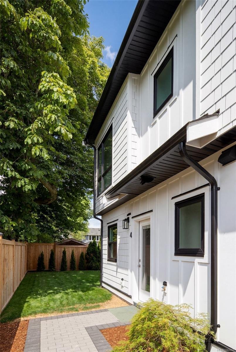 Townhouse in Oak Bay, British Columbia, Canada 5 - 18643378