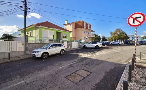 Villa in Porto Salvo, Lisbon, Portugal 1
