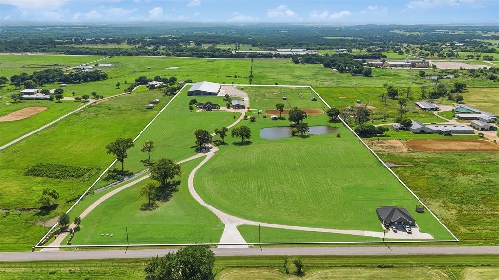 Farm Ranch in Pilot Point, Texas, United States 2 - 18642636