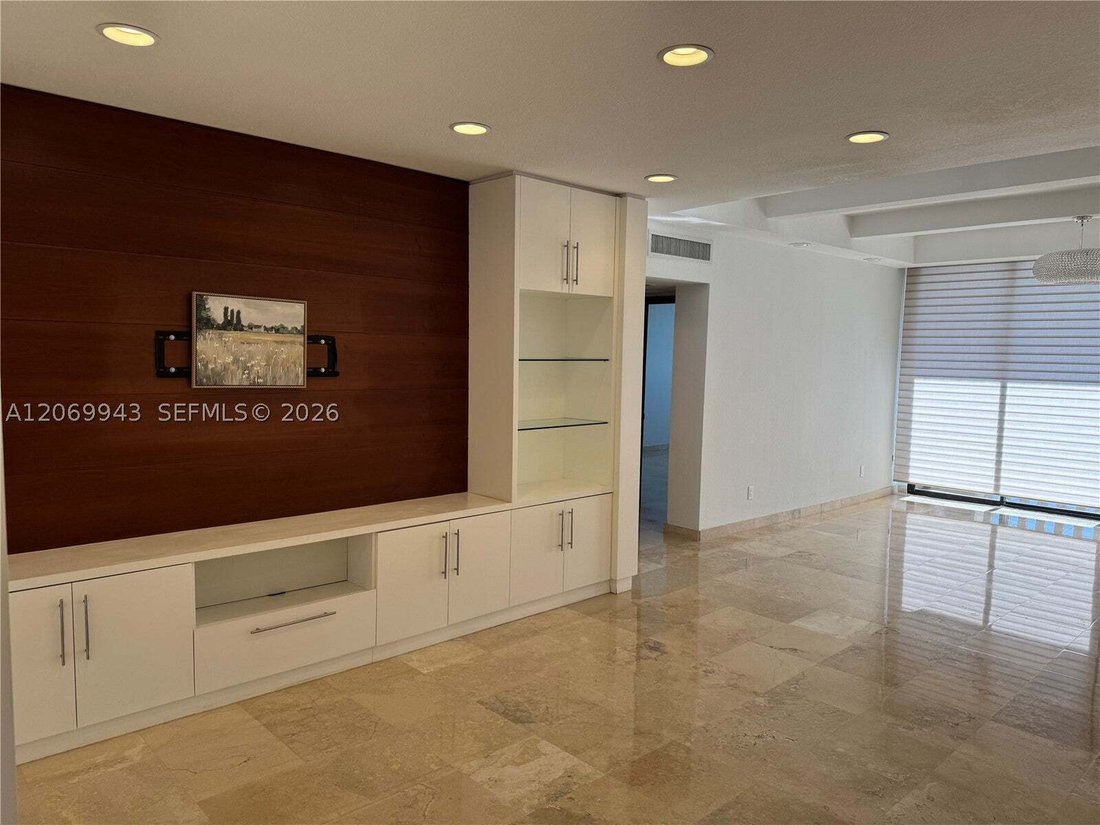 Condo in Miami, Florida, United States 2 - 18647349