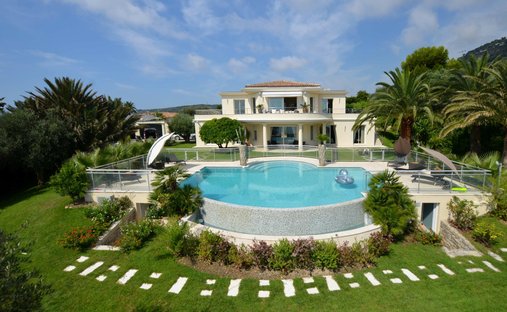 Villa in Beaulieu-sur-Mer, Provence-Alpes-Côte d'Azur, France 1