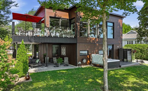 House in Venise-en-Québec, Quebec, Canada 1