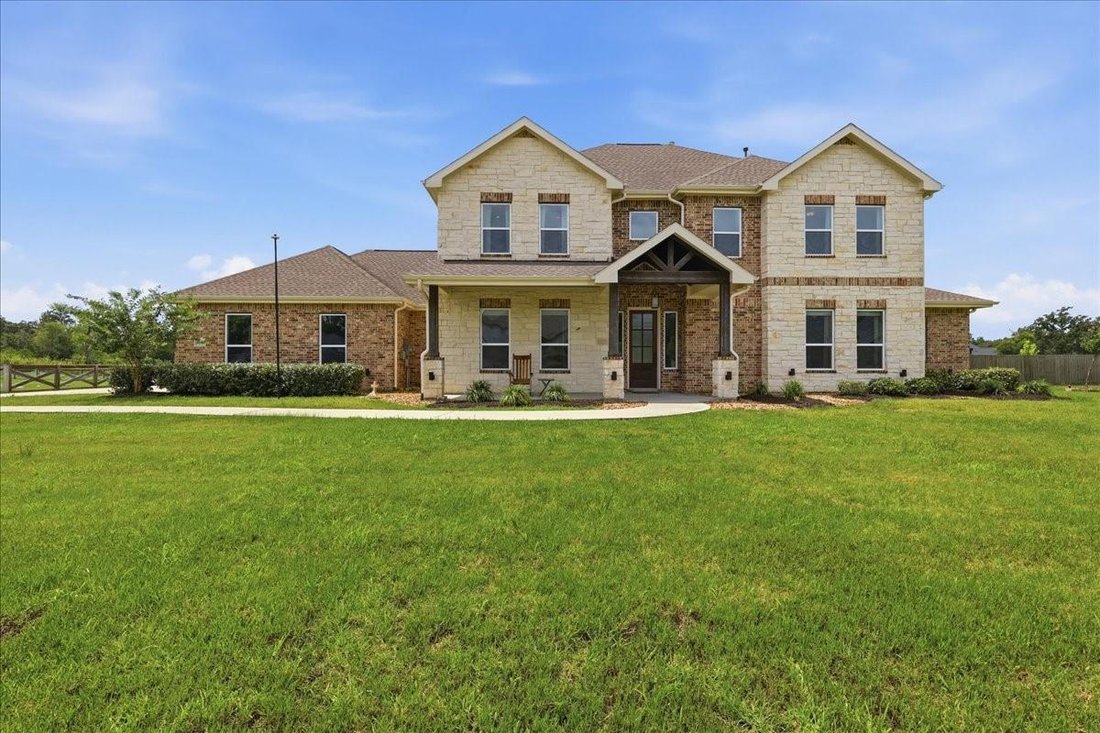 House in Baytown, Texas, United States 1 - 18647117