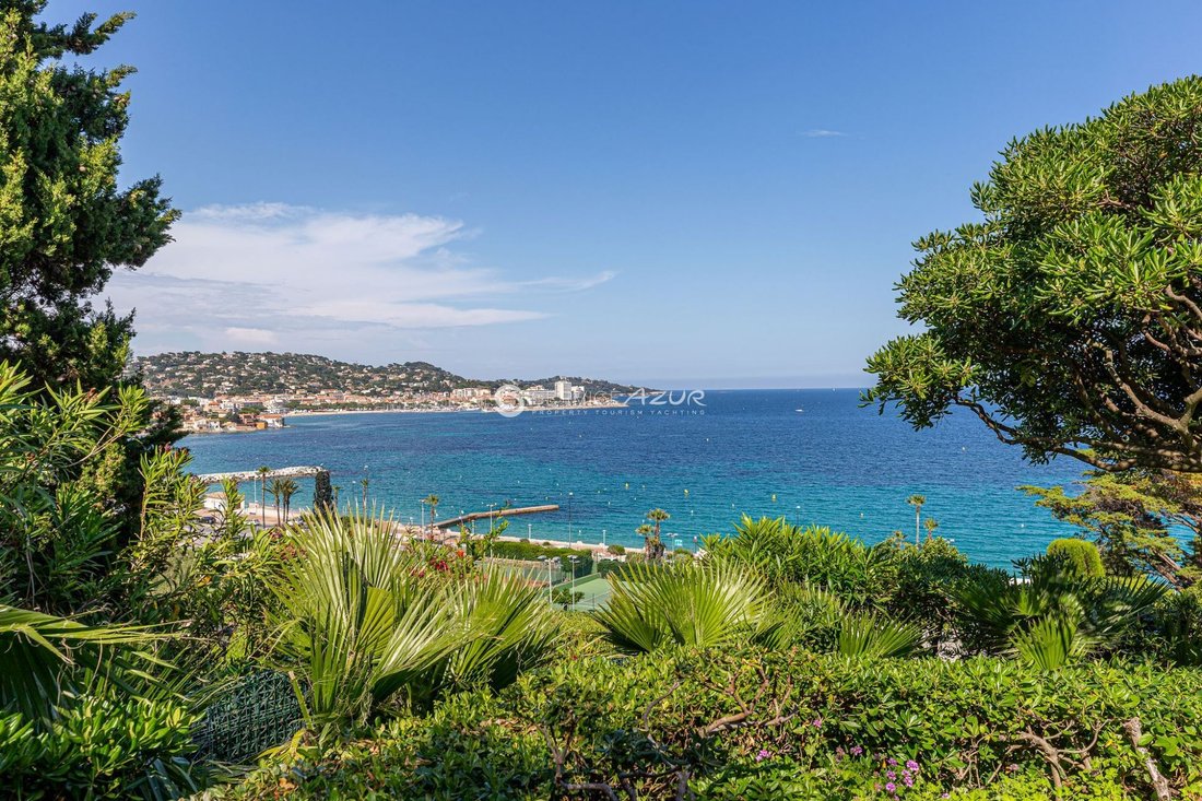 Villa in Ville-Les Saquedes-Le Bouillonnet, Sainte-Maxime, France 2 - 18645036